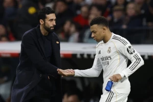 Arbeloa između balansa i udovoljavanja zvezdama, a Bajern će znati da kazni sve